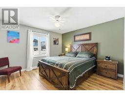 72 LORNE AVENUE - 23