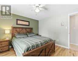 72 LORNE AVENUE - 24