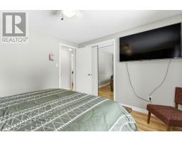 72 LORNE AVENUE - 25