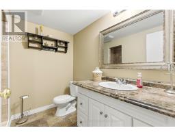 72 LORNE AVENUE - 29