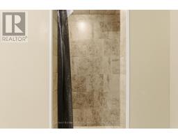 72 LORNE AVENUE - 30