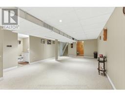 72 LORNE AVENUE - 39