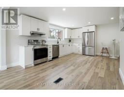 221 QUEEN STREET - 15