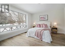 221 QUEEN STREET - 33