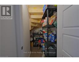 12 ROSEBERRY LANE - 10