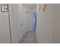 12 ROSEBERRY LANE - 19