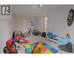 12 ROSEBERRY LANE - 24