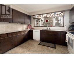 120 JONES STREET W - 13