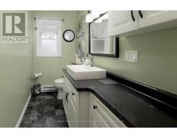 120 JONES STREET W - 27