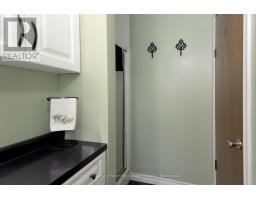 120 JONES STREET W - 28