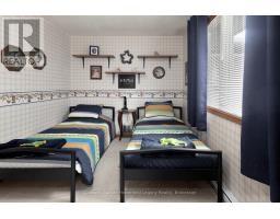 120 JONES STREET W - 30