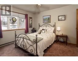 120 JONES STREET W - 33