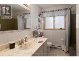 120 JONES STREET W - 35