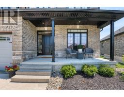 71 FORBES CRESCENT - 10