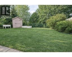 42 TARA CRESCENT - 19