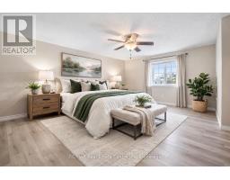 42 TARA CRESCENT - 9