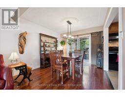 12 WESTBURY CRESCENT - 11