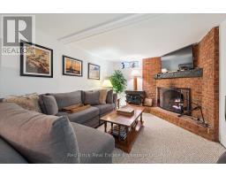 12 WESTBURY CRESCENT - 28