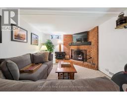 12 WESTBURY CRESCENT - 29