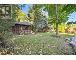 12 WESTBURY CRESCENT - 39