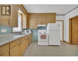 141 SAMUEL STREET - 22