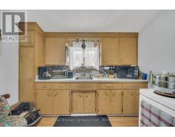 141 SAMUEL STREET - 40