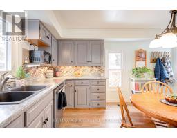 36 HURON STREET - 14