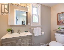 36 HURON STREET - 25