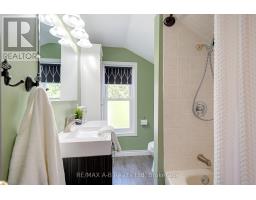 36 HURON STREET - 28