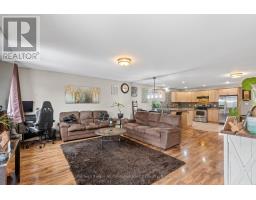 184 TORONTO BOULEVARD - 17