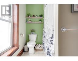 570 SPORTS DRIVE - 34