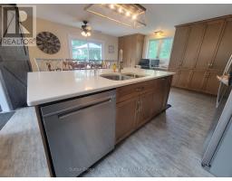 30 KING STREET N - 16