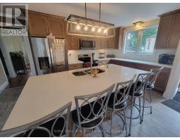 30 KING STREET N - 17