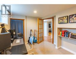 178 BRISTOL STREET - 35