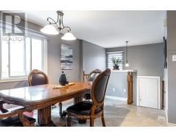 127 WALSH CRESCENT - 10