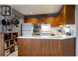 127 WALSH CRESCENT - 9