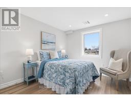 204 - 100 GORDON STREET - 17