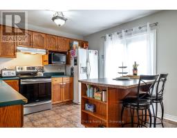 27 MCQUEEN COURT - 8