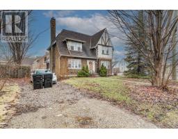 71 MARGARET AVENUE - 2