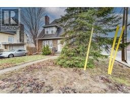 71 MARGARET AVENUE - 3