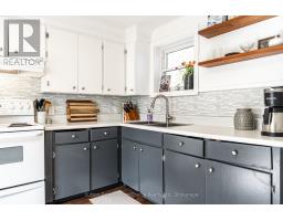 60 JONES STREET - 18