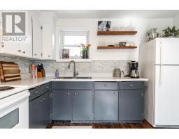 60 JONES STREET - 19