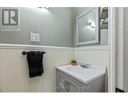 25 JARVIS STREET N - 11