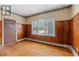 25 JARVIS STREET N - 32