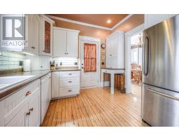 333 BARBER AVENUE N - 22