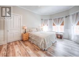 333 BARBER AVENUE N - 26