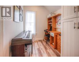 333 BARBER AVENUE N - 29