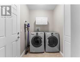 10 - 10 MACPHERSON AVENUE - 27