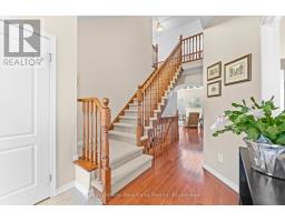 10 - 10 MACPHERSON AVENUE - 5