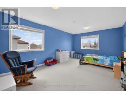 42 FRESHMEADOW WAY - 25